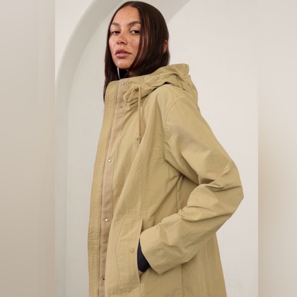 Athleta Light Khaki Utility Hooded Jacket